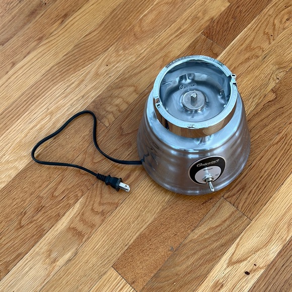 Oster  2-Speed Toggle Beehive Blender (base only), Brushed Stainless - Picture 1 of 4